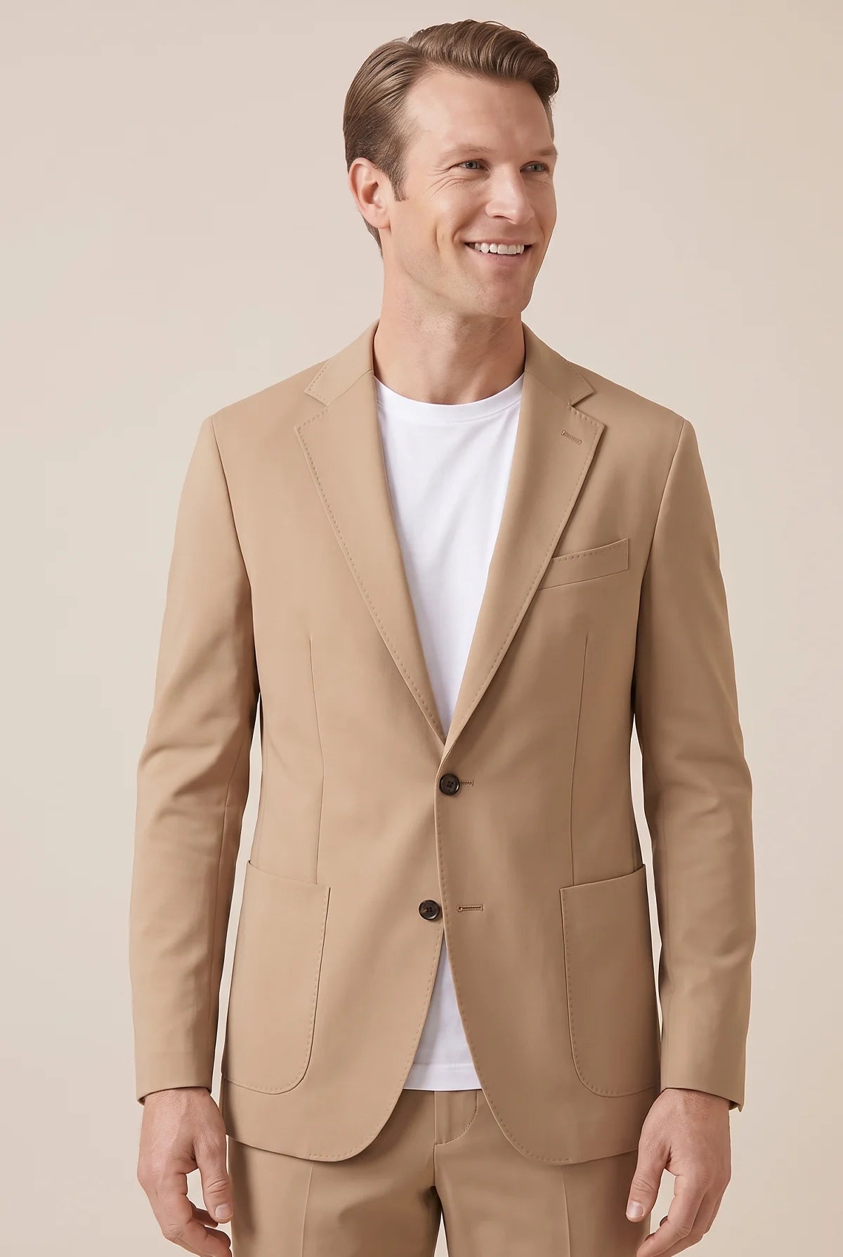 ABITO UOMO TECNICO LEGGERO E VERSATILE